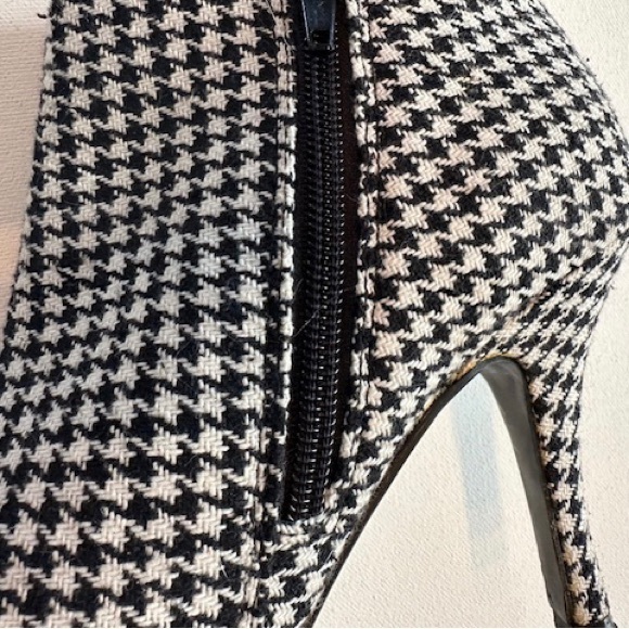 GEORGE Booties Sexy Heels Herringbone 3” Heel Zip EUC Sz 8 - Picture 4 of 6